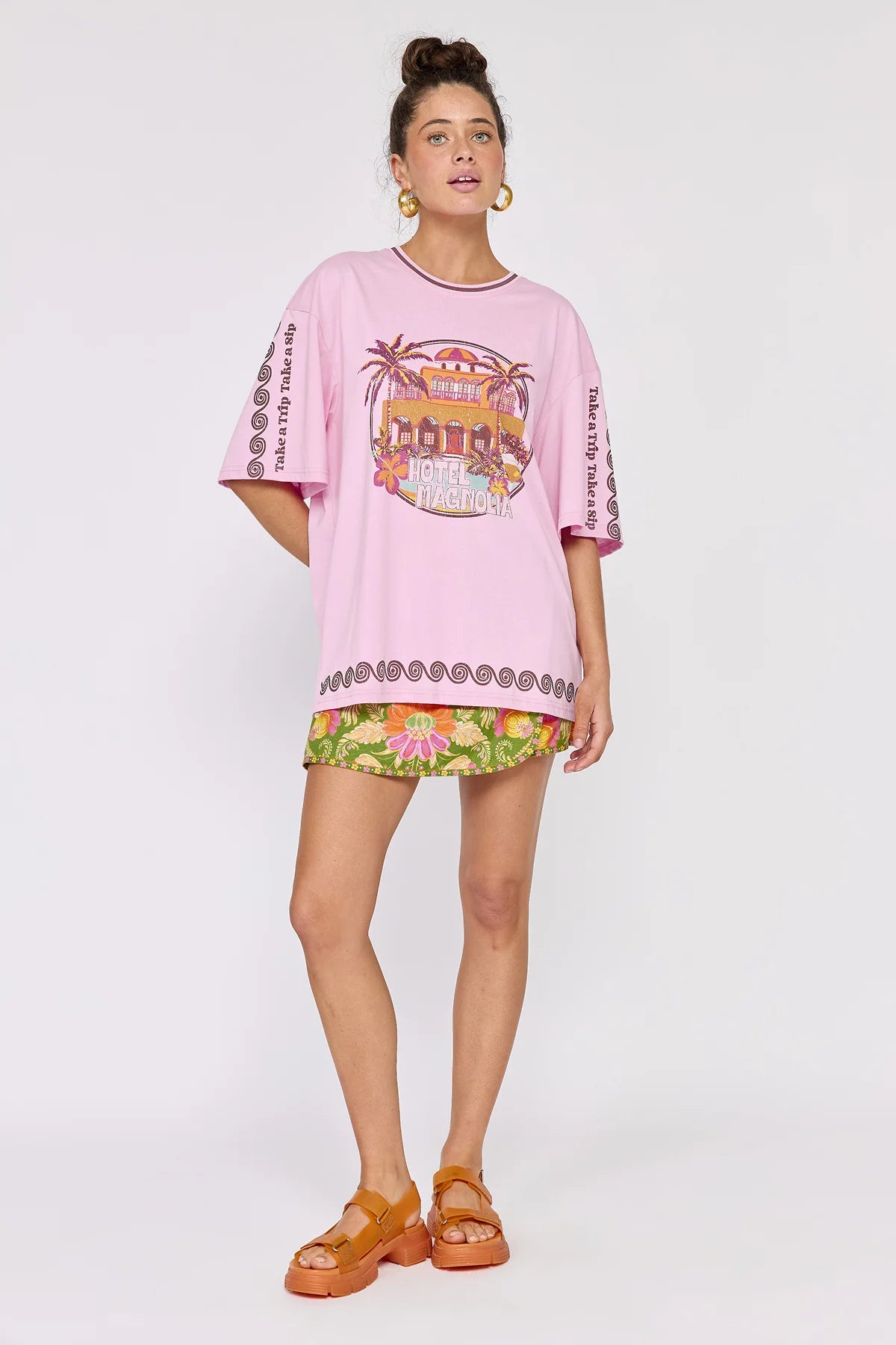 Hotel Magnolia Tee Pink
