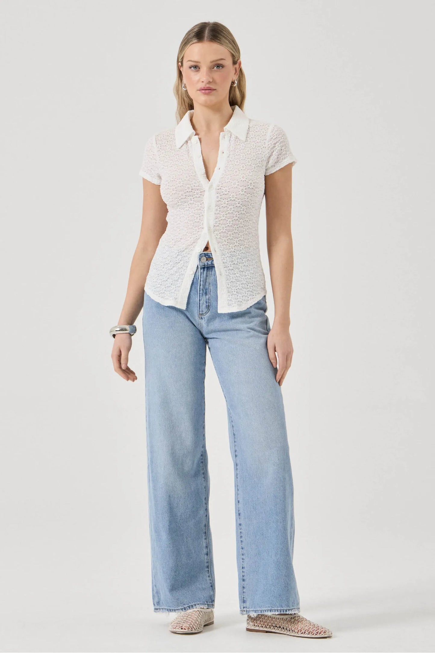 Daisy Lace Short Sleeve