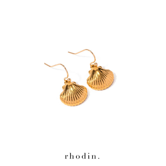 Seashell Clam Gold Earrings