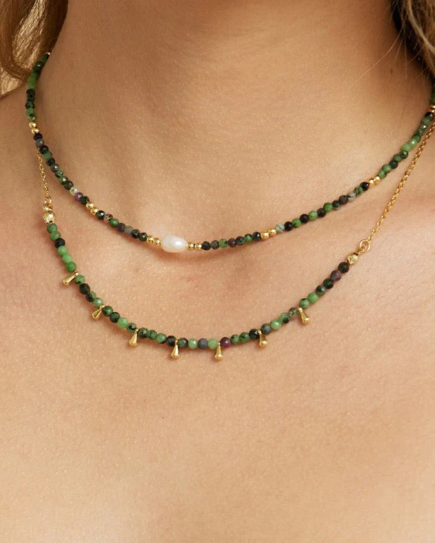 Mila Gemstone Necklace - Clinozoisite