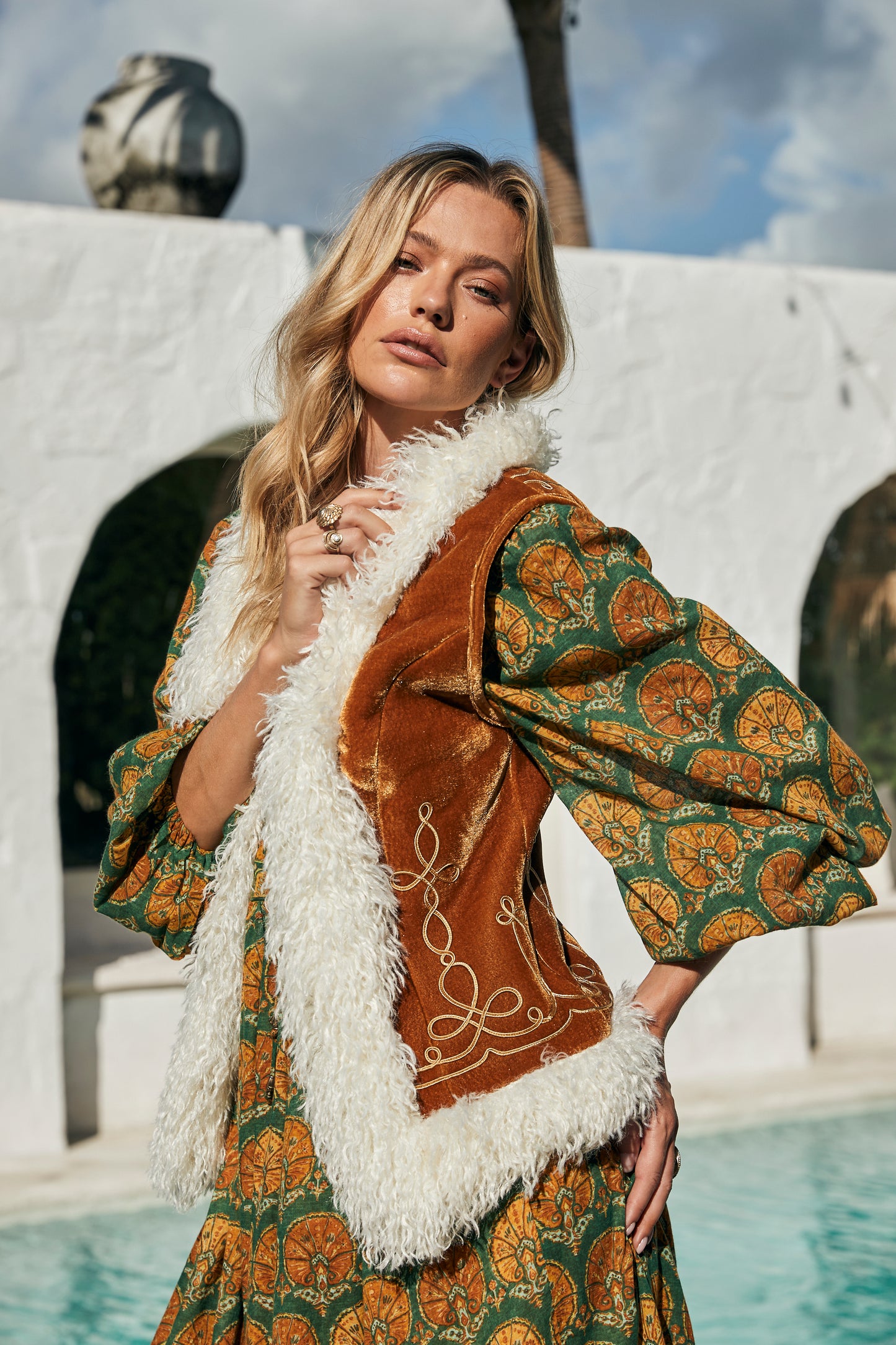 Golden Era Vest in Honey