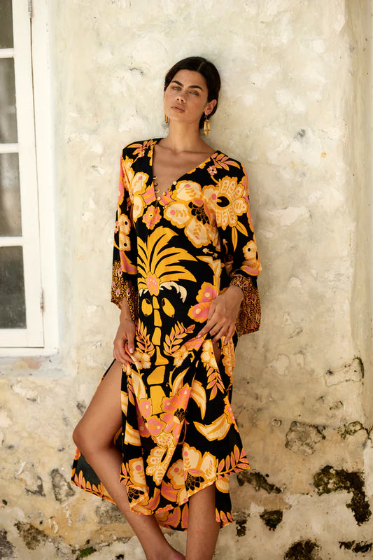 Patio Midi in St Tropez Nights