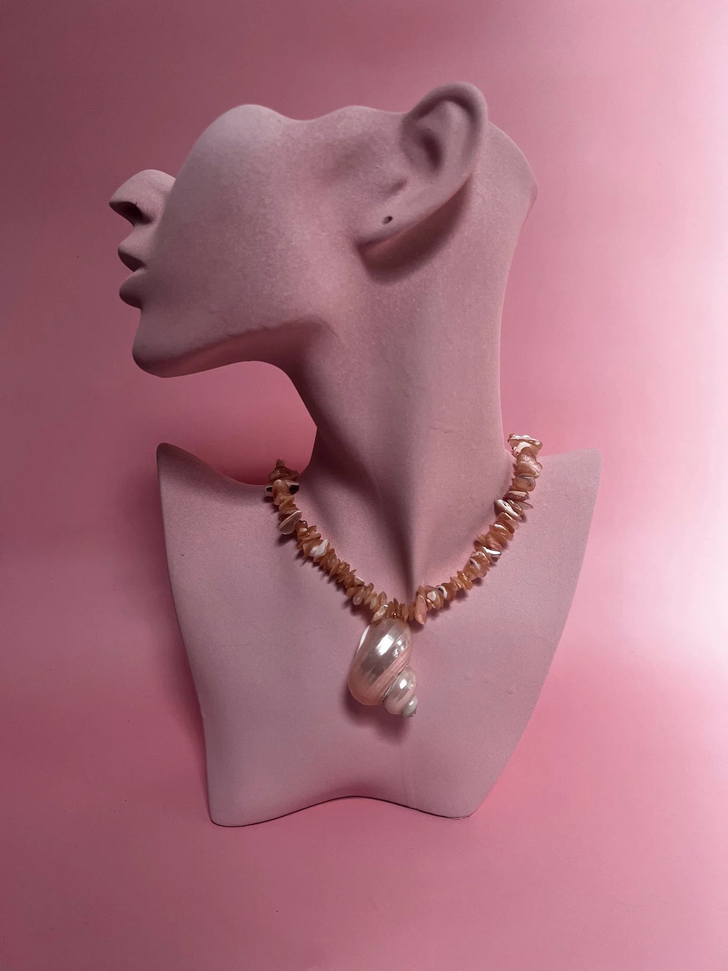 Caramel shell necklace