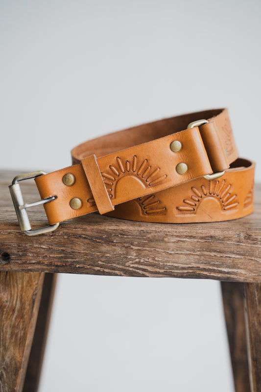 Rising Sun Belt in Chestnut Antique