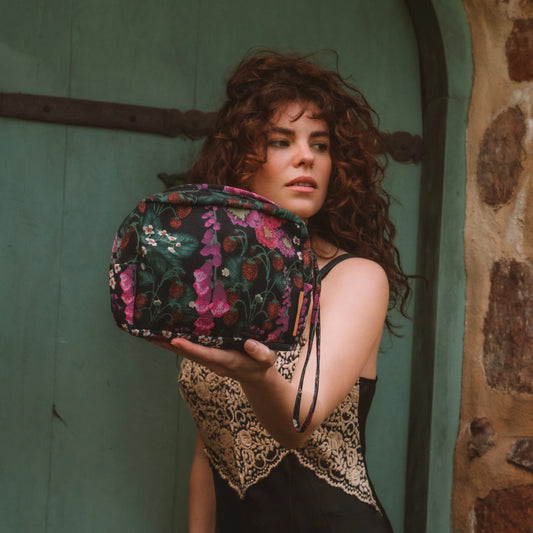 Flourish Zip Bag - Clover- Large