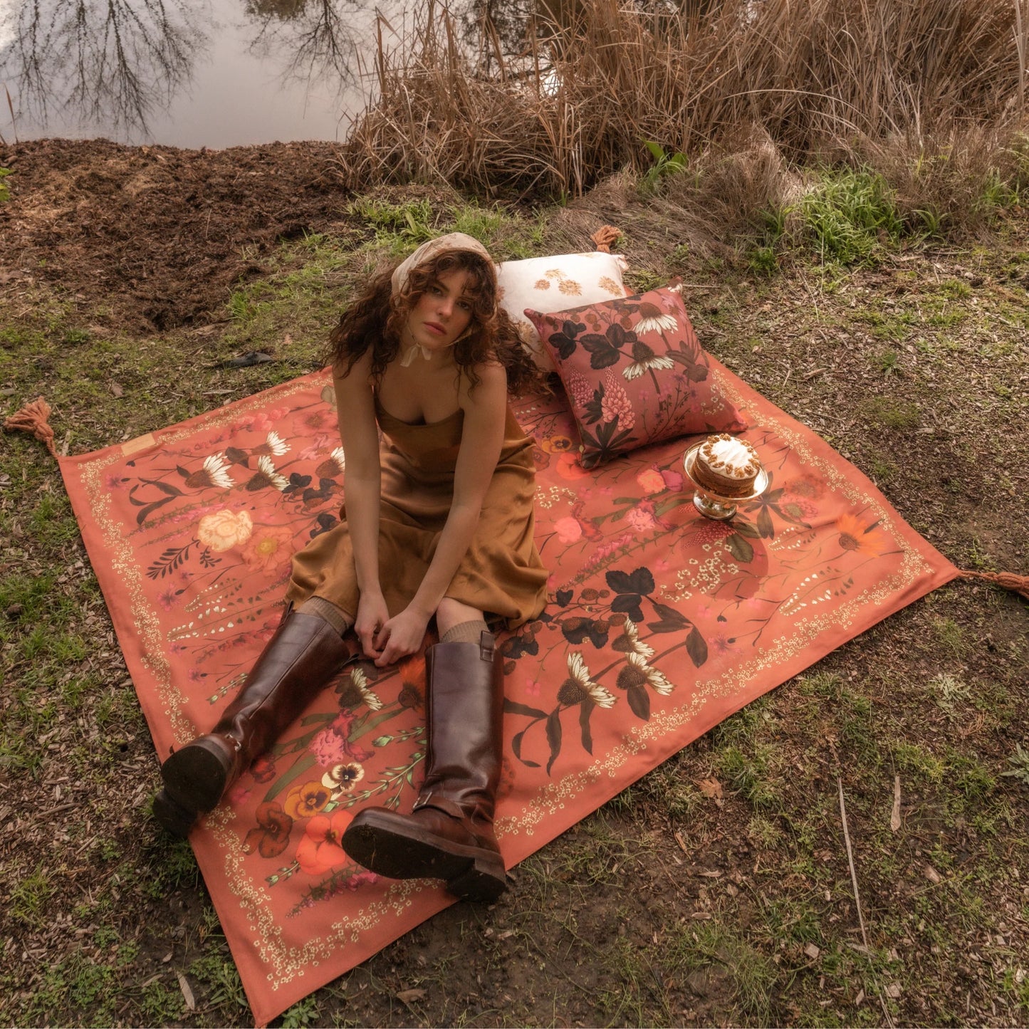 Flourish Picnic Rug - Sienna