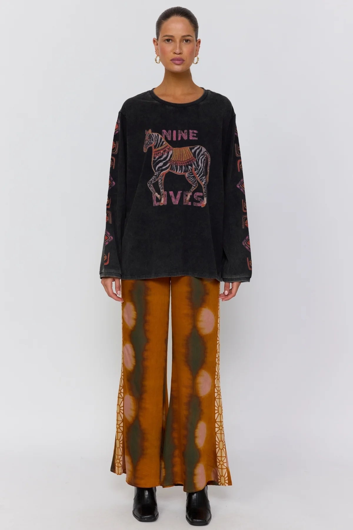 Nadia Flares in Umber