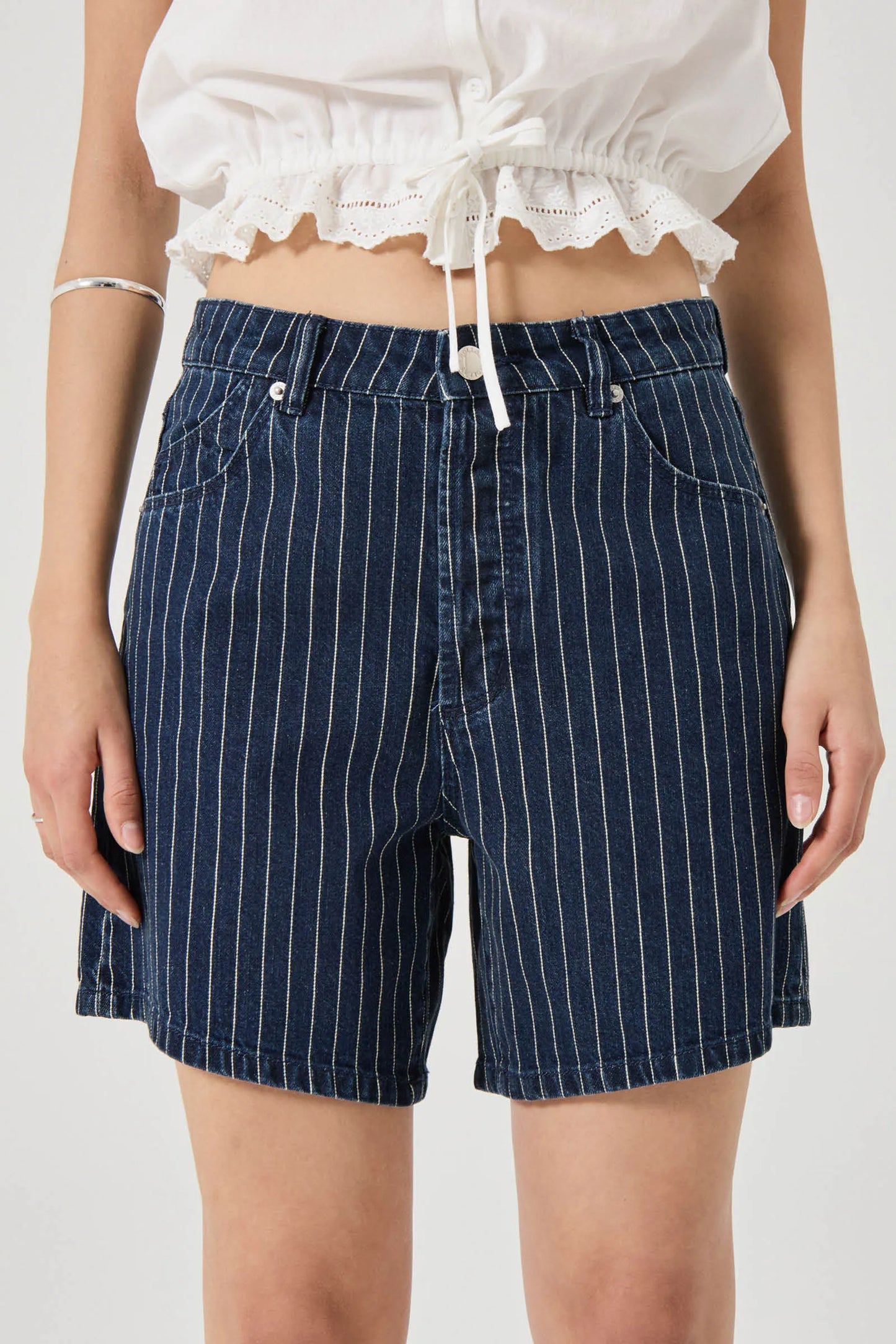 90s Relaxed Short in Indigo Stripe