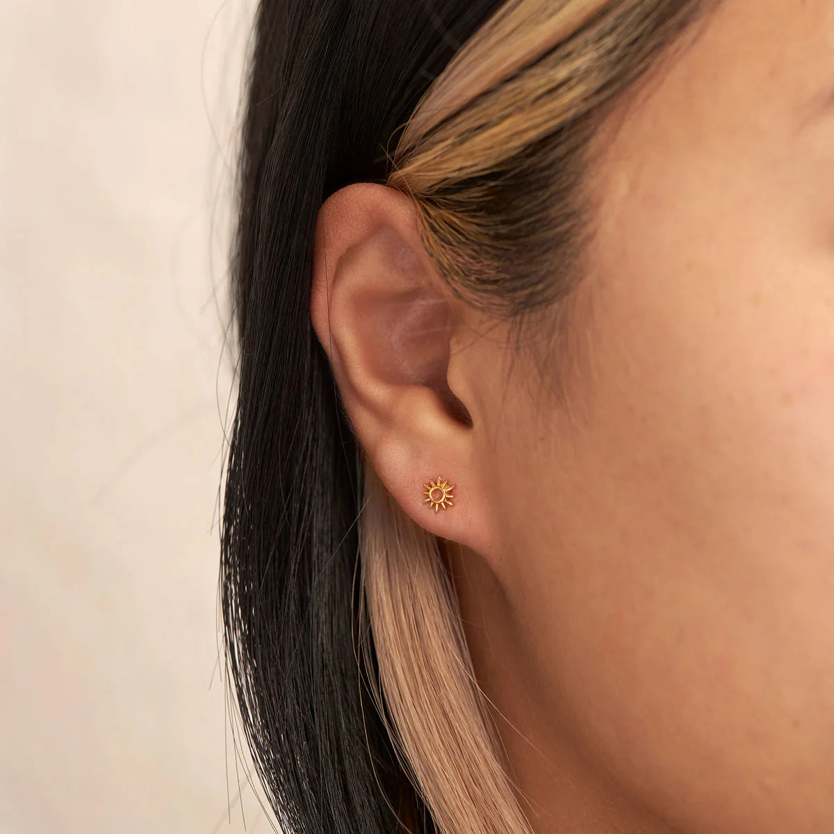 Open Sunshine Gold Studs