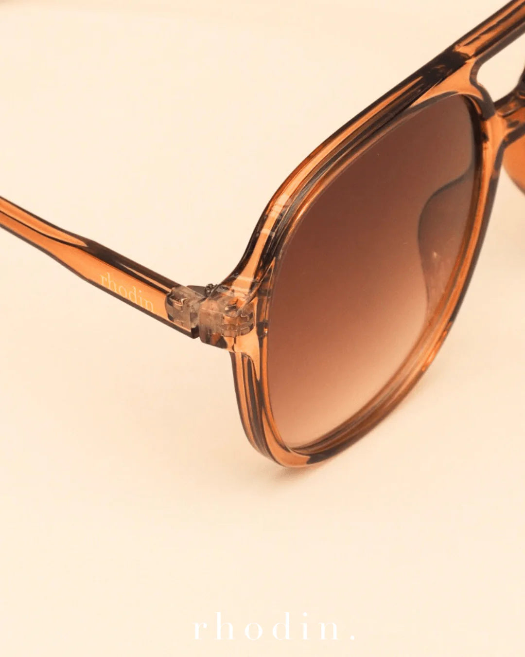 Honey Pool Sunglasses