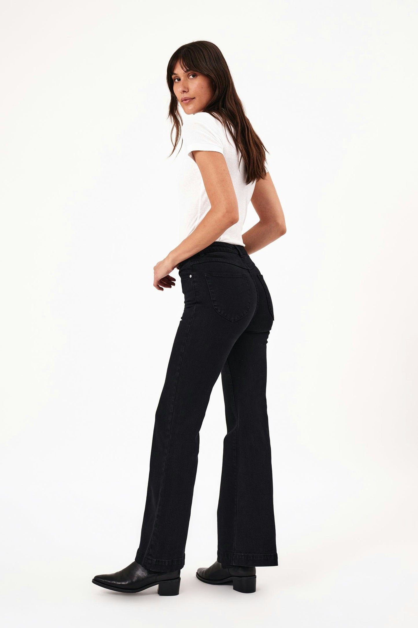 Eastcoast Flare in Black