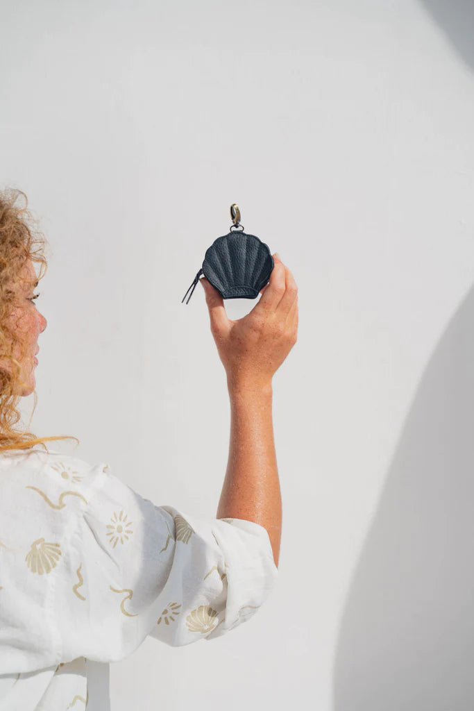 Koa Purse in Textured Noir