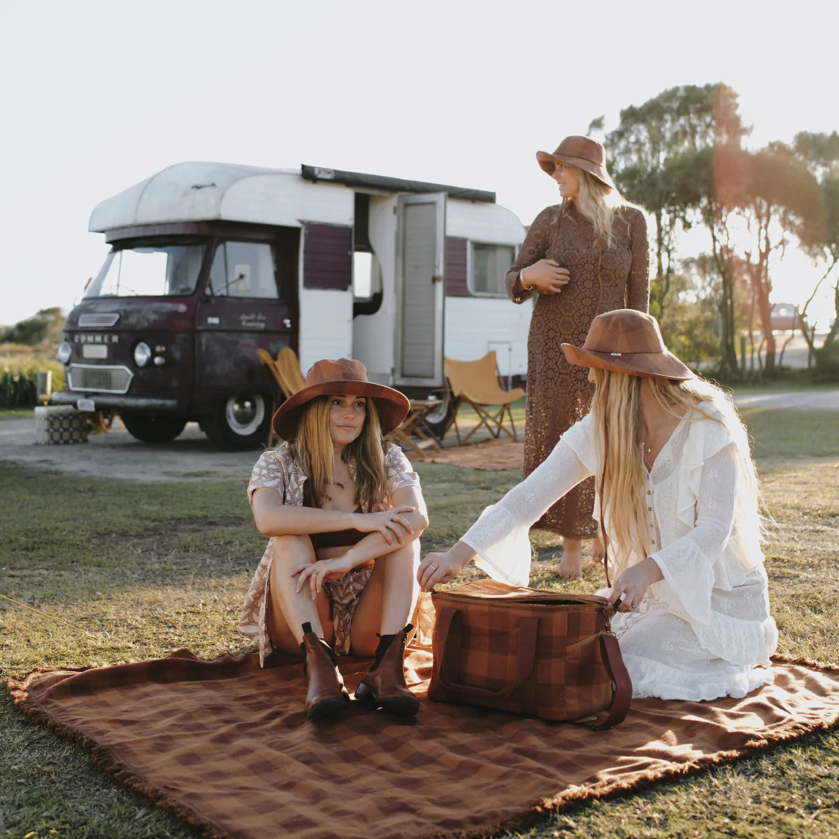 Camp Picnic Rug - Hemp